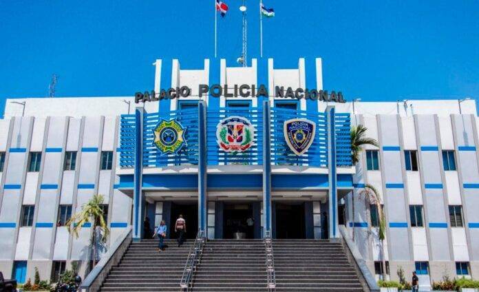 Tras publicación de Somos Pueblo Media, Policía suspende agentes tras tiroteo contra vehículo con niños a bordo