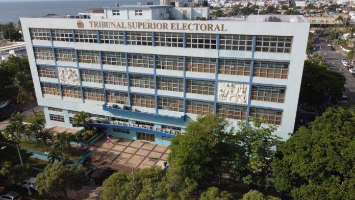 TSE ordena recuento de votos de elecciones del Colegio de Abogados