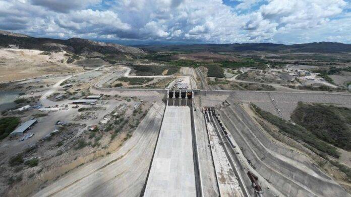 Abinader acaba con la espera de Monte Grande: 14 años después inaugura la presa