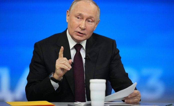 El Kremlin dio a la madre de Alexei Navalny un ultimátum O accede a un funeral privado o lo enterrarán en la cárcel donde murió