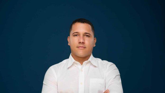 Dirigente político Christopher Martínez Faña renuncia al PRM