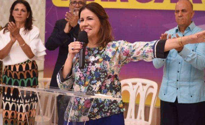 PLD anuncia Margarita Cedeño será llevada como candidata a diputada del Parlacen