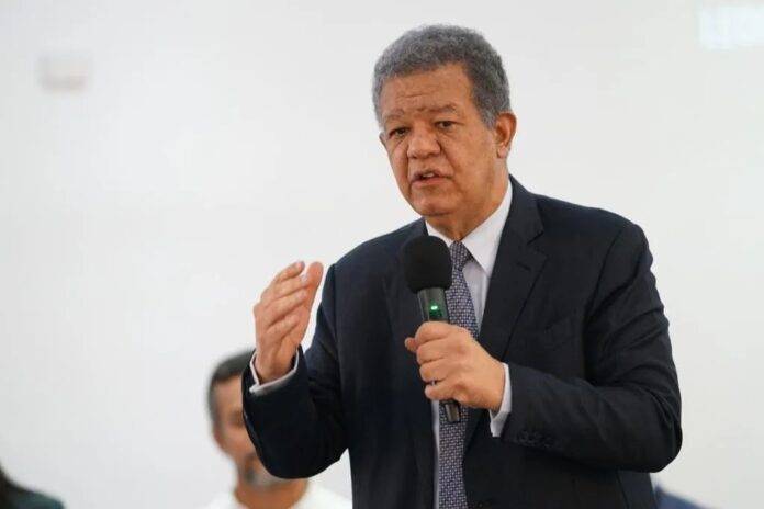 Leonel dice Abinader maneja tema haitiano como un candidato en reelección
