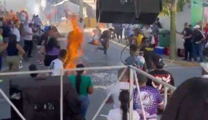 Se elevan a 18 los quemados en Carnaval de Salcedo; entre víctimas hay 10 menores