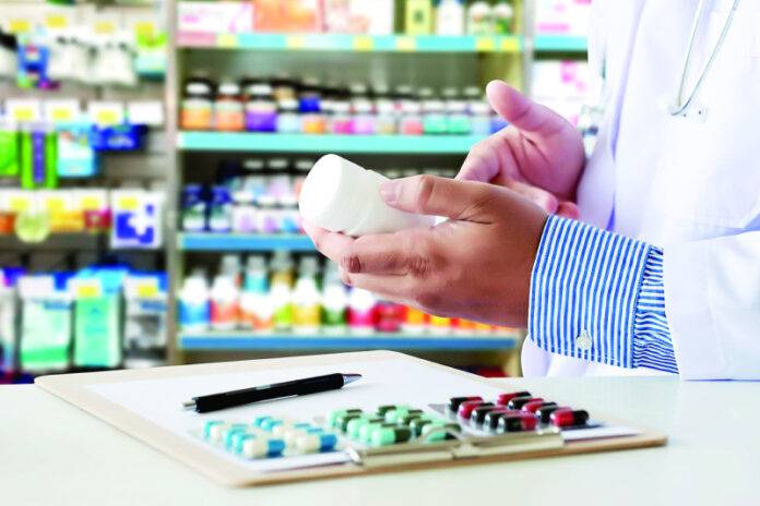 Denuncian escasez de medicamentos para enfermedades graves en el país