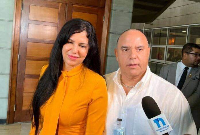 Depositan acusación contra miembros de red que supuestamente dirigían Miky López y Rosa Amalia Pilarte