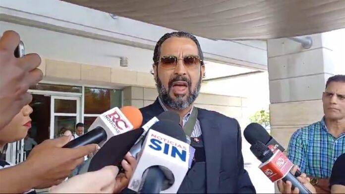 Antonio Carbone Acusa a Danilo Medina y Jean Alain en Amplia Demanda Legal