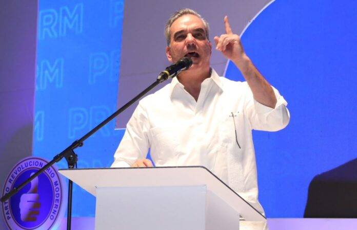 Luis Abinader llama a perremeístas a votar masivamente para ganar con más de un 60 % el 19 de mayo