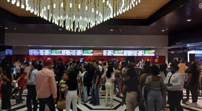 Película Capitán Avispa recibe apoyo total del público y cines abren salas adicionales