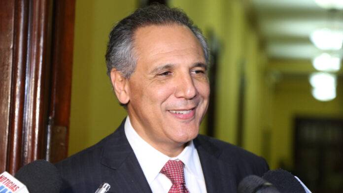 José Ramón Peralta anuncia que no se postulará para un cargo en la dirección del PLD