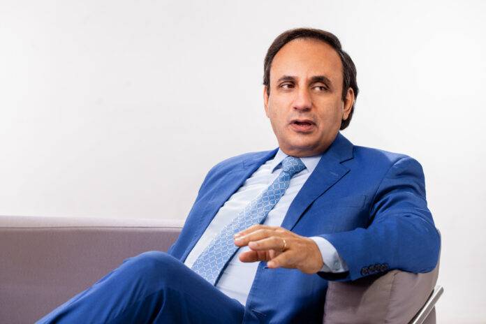 Elías Serulle abandona Fuerza del Pueblo: Disconforme con el liderazgo del partido