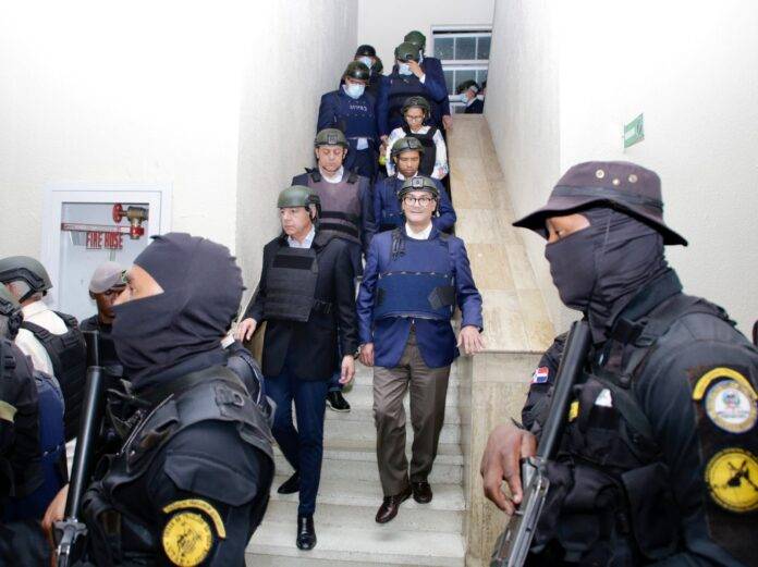 Candidato a senador del PLD e hijo de Donald Guerrero implicados en operación Calamar