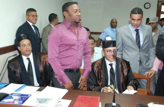 Querella contra Anthony Santos por canción de Tatico Henríquez es rechazada por el tribunal