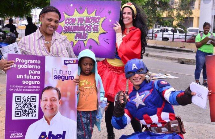Superhéroes con Abel: es la nueva campaña del PLD para conquistar votos