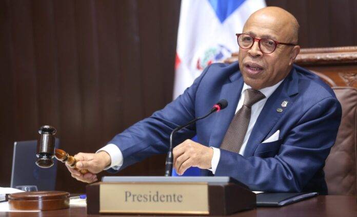 Diputados convierten en ley la actualización del país en materia de aviación civil