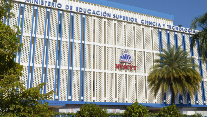 MESCYT advierte tras el hackeo de uno de sus correos electrónicos