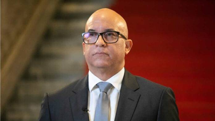 Homero Figueroa dice decisión de posponer reunión Leonel – Abinader manda “mensaje equivocado”