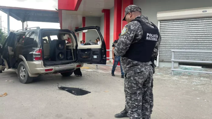 Tres arrestados por robo en una sucursal de Banreservas en Santiago