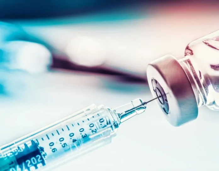 Un condado de Florida solicita aprobación para vetar las vacunas contra el covid