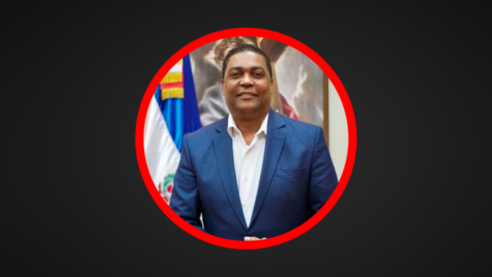 Victor D’ Aza gasta mensual en asesores RD$2,259,000.00