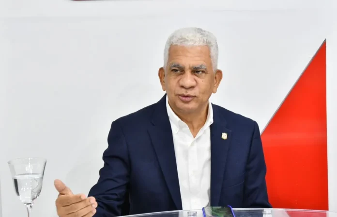 Presidente del Senado insta al Congreso a comprometerse con «urgente aprobación» del Código Penal