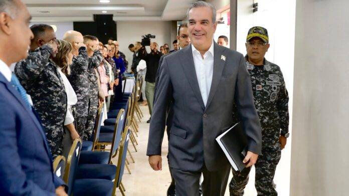 Presidente Abinader encabeza reunión de seguimiento al Plan de Seguridad Ciudadana