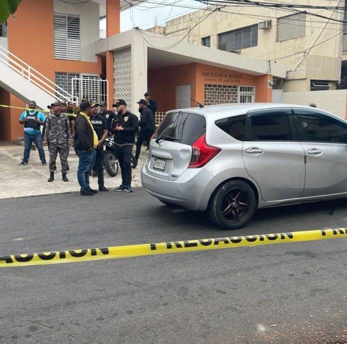 Presunto homicidio-suicidio entre hermanastros en el sector Gazcue