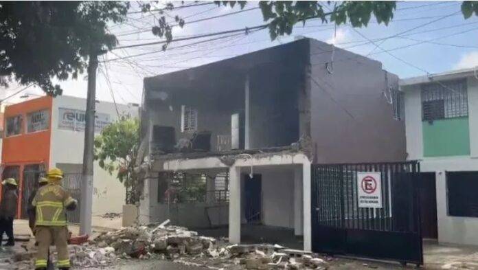 Al menos tres heridos y una pared colapsada tras explosión de cilindro de gas