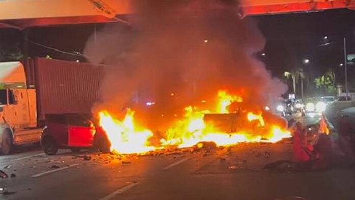 Mueren dos personas durante accidente en la avenida 27 de Febrero