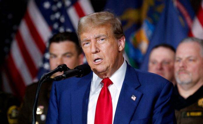 Trump ordena despliegue de submarinos nucleares tras declaraciones de Medvedev