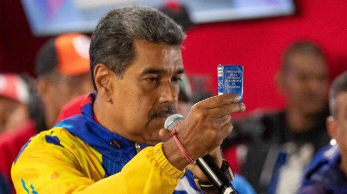 Maduro denuncia intento de golpe de Estado y fiscal acusa a opositora de hackeo