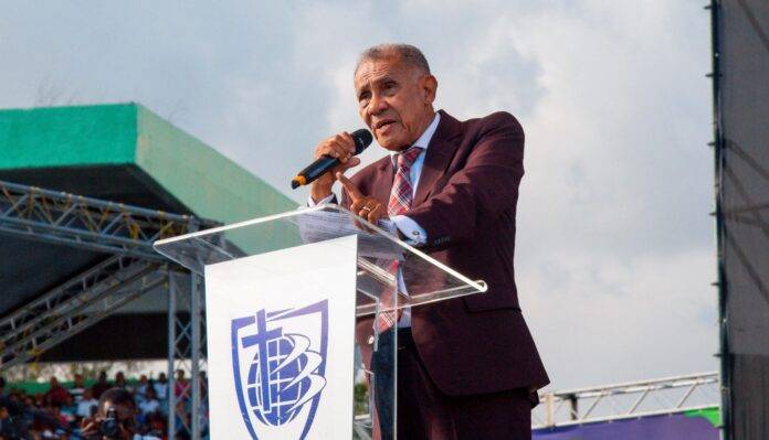 Pastor Ezequiel Molina llama a no ver los Juegos Olímpicos de París por “Cristofobia”