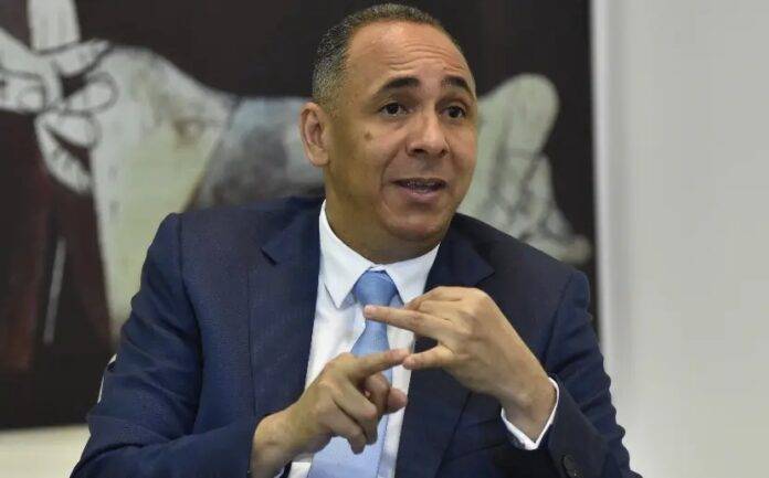 Luis Abinader nombra a Nelson Arroyo como vicepresidente ejecutivo de Seguros Banreservas