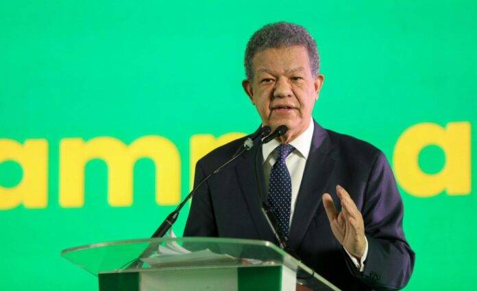 Leonel rechaza Reforma Constitucional de Abinader y critica su discurso de juramentación