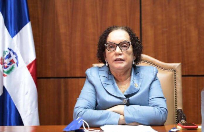 Abinader pedirá a la procuradora Miriam Germán que continúe hasta que se reforme la Constitución