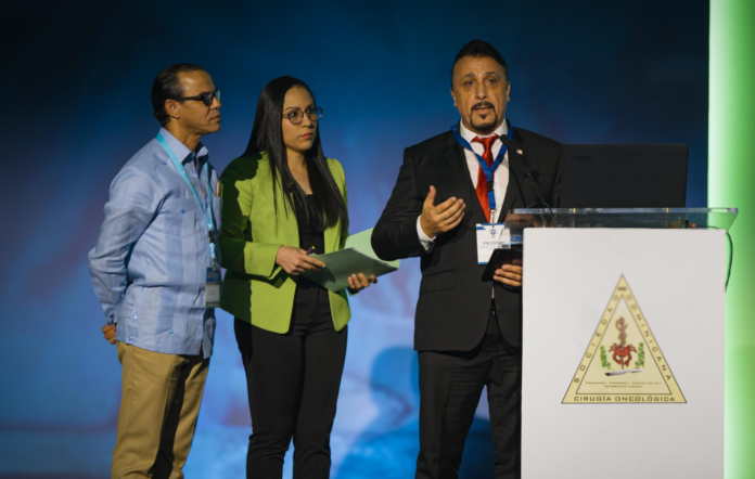 Científico revela en el VII Congreso Sodoco el Escozine, un nuevo fármaco para tratar el cáncer