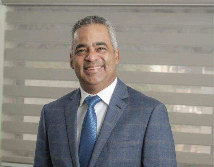 Luis Abinader nombra a Joel Santos como nuevo ministro de Energía y Minas, reemplazando a Antonio Almonte