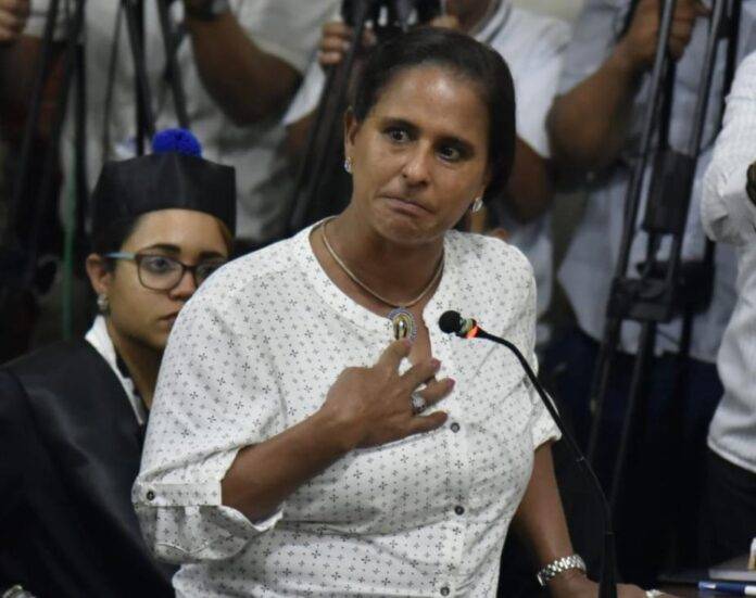 Madre de Emely Peguero denuncia supuesto plan para liberar a Marlon Martínez