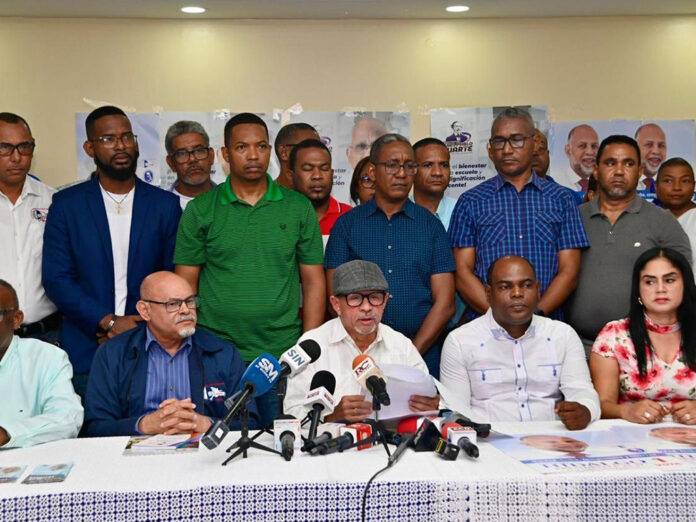 Corriente magisterial denuncia fusión de ministerios como “asalto” al 4% de educación