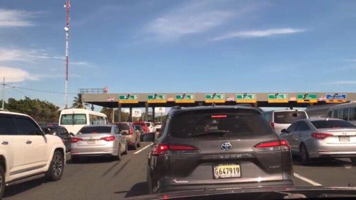 Denuncian Fallos en el Sistema de Paso Rápido del Peaje de Las Américas
