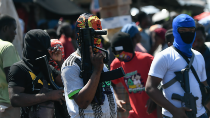 Denuncian banda 400 Mawozo asaltó a comerciante en Navarrete