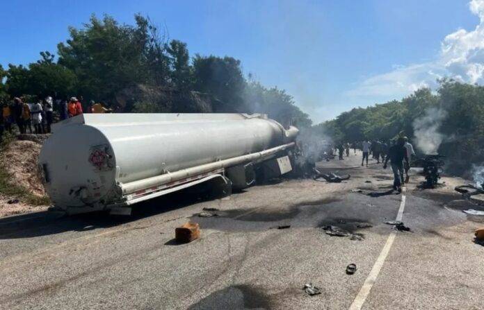 Haití decreta tres días de luto por víctimas de explosión de camión cisterna
