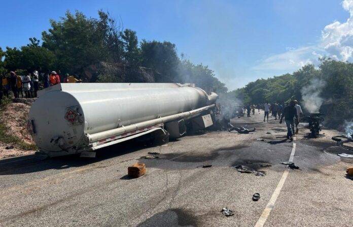 Explosión de camión cisterna en Haití deja 16 muertos y decenas de heridos