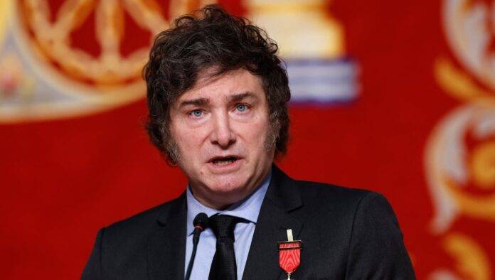 Fiscalía venezolana solicita captura de Javier Milei por «robo» de avión venezolano-iraní