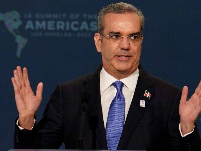 Abinader dice que el sector eléctrico necesita inversión de US$5,400 millones