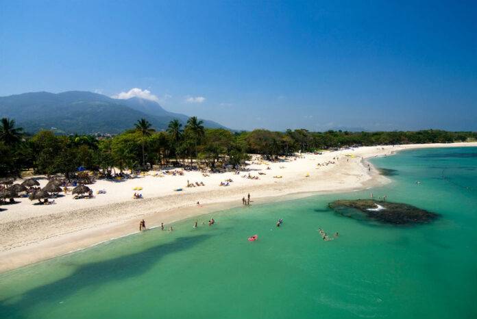 Autoridades del gobierno aseguran el libre acceso a las playas de Puerto Plata y todo el país