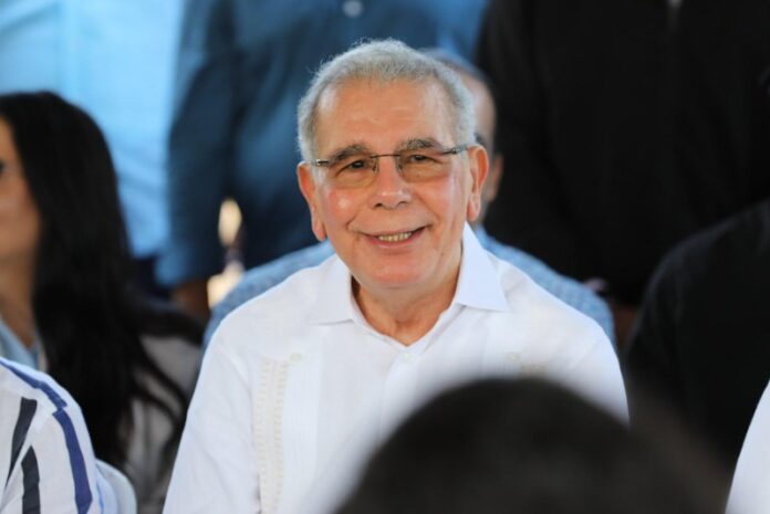 Danilo Medina formaliza su candidatura para seguir como presidente del PLD