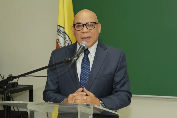 Marino Zapete advierte que reforma mantendría control presidencial sobre el Ministerio Público