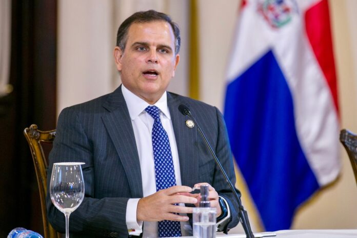 El ministro de Hacienda afirma gobierno esta abierto a realizar modificaciones en la Ley de Modernización Fiscal