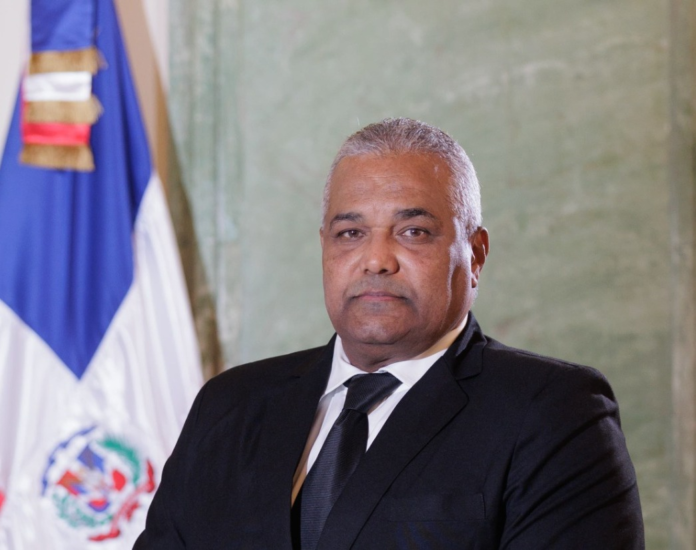 Candidato a la JCE plantea que no se necesite cédula para votar